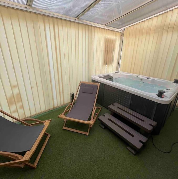 Houdarling Chalet Et Spa Hammam Jacuzzi Et Sauna Nimes Luaran gambar