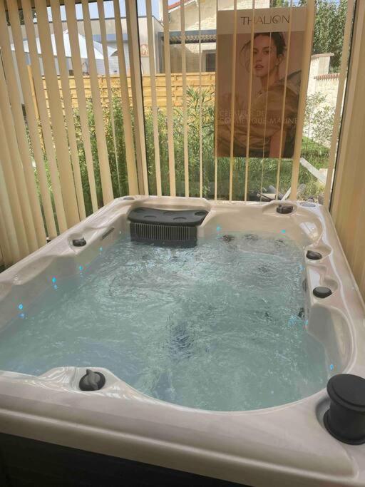 Houdarling Chalet Et Spa Hammam Jacuzzi Et Sauna Nimes Luaran gambar