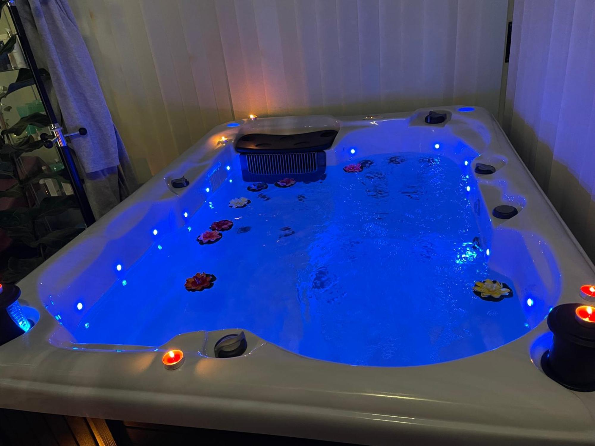 Houdarling Chalet Et Spa Hammam Jacuzzi Et Sauna Nimes Luaran gambar
